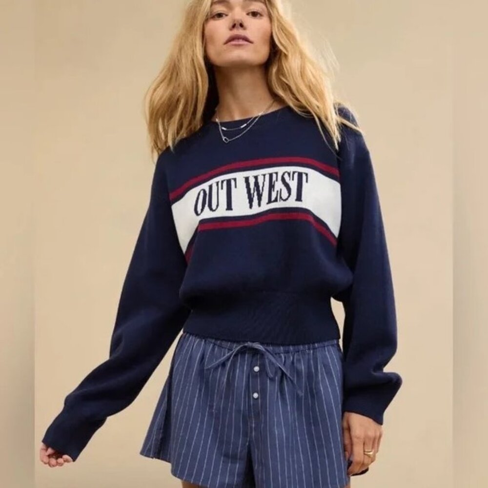 NEW Aerie Graphic Sweater M